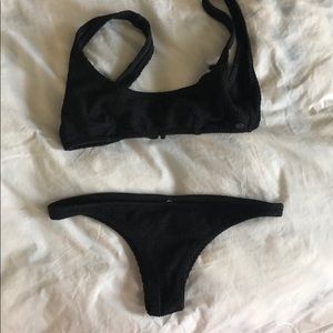 Billabong textured bikini